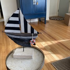 Barca a vela in legno e