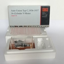 Moteur 16 cylindres en V Auto