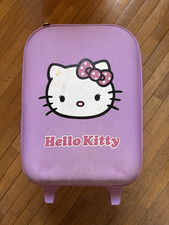 trolley hello kitty 