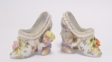 Un paio di muli di porcellana