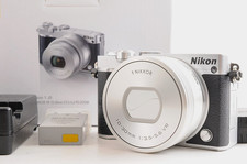 Nikon 1 J5 Body 1 NIKKOR VR