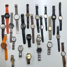Circa 24 orologi uomo assortiti non testati vintage nuovi ricambi riparazione buoni
