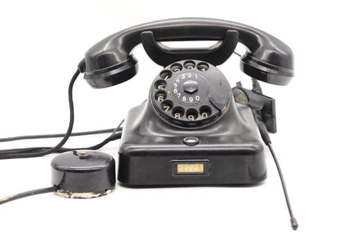 Telefono postale nero con