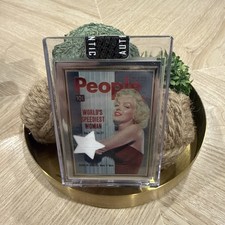 Marilyn Monroe People Used Bed