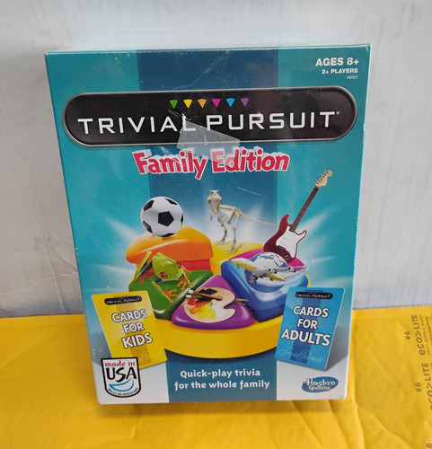 Hasbro trivial pursuit family - pursuit,