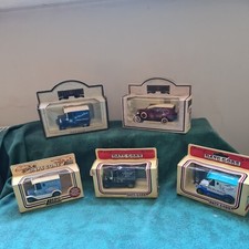 Lledo lotto di 5 furgoni tema