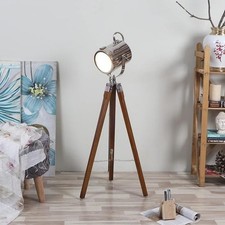 Faretto treppiede in legno