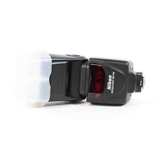 Nikon 700 speedlight flash - speedlight,