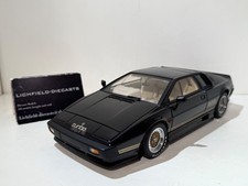 AUTOART 1:18 LOTUS ESPRIT RHD