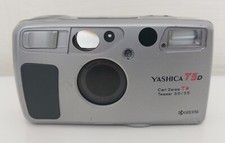 Yashica T 5 D con obiettivo