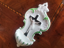 ANTICA ACQUASANTIERA IN MARMO