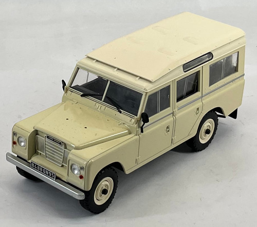 Land rover defender 109 - mk, iii