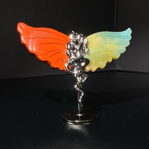 Rare butterfly sweethearts
