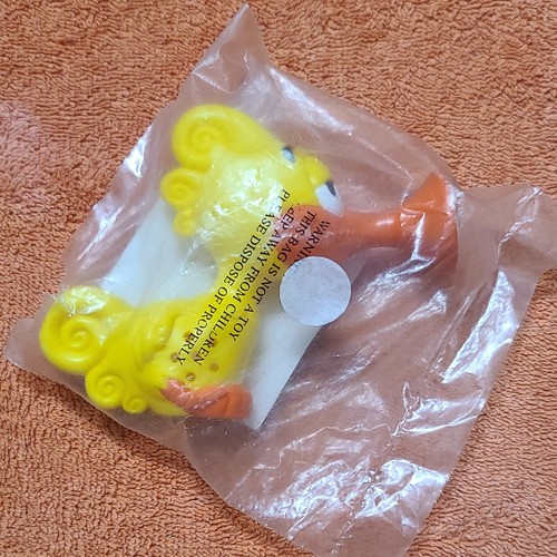 Hardee humming birds giallo - hardee's,