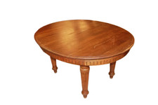 Tavolo francese ovale allungabile stile Luigi XVI in legno di noce XIX