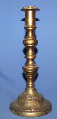 Antico candelabro europeo - , in