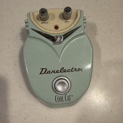 Danelectro cool cat vibe 1 - cool,