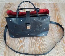 Borsa a mano H&M, nera. Ecopelle con borchie