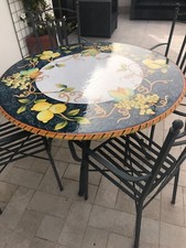 Tavolo rotondo de ruta pietra lavica diametro 120 cm + base e 4 sedie