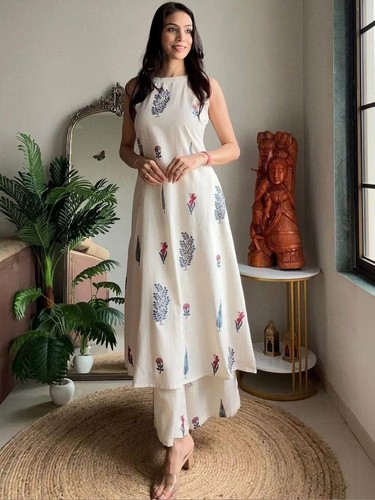 Tuta donna smanicata bianco