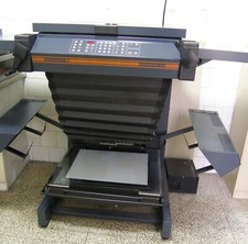 Reprocamera AGFA GEVAERT modello Repromaster 1300 con piano aspirante e luci