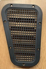 GRIGLIA AREAZIONE SUPERIORE DESTRA PARAFANGO DEFENDER