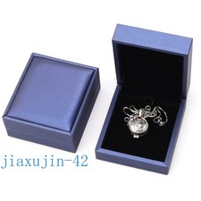 Collana con ciondolo The