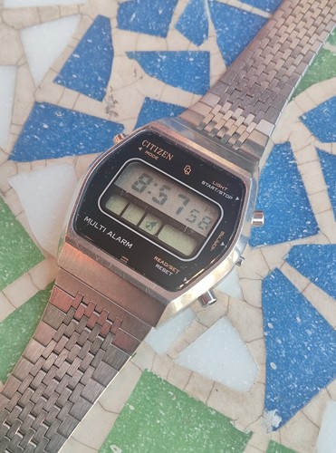 Vintage lcd digital - vintage,