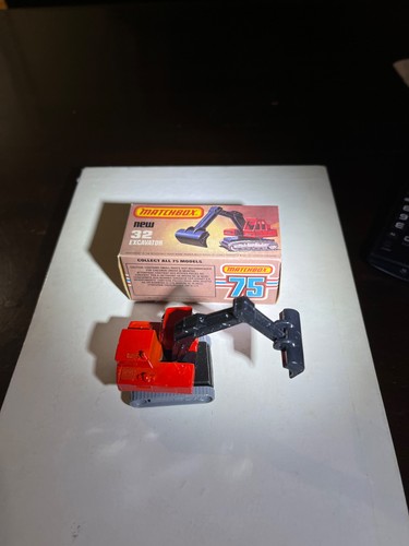 Lesney matchbox 1980 red - 1980,