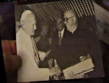 Cartolina papa Giovanni Paolo II riceve libri sui Velieri di Lussino. RARITA'