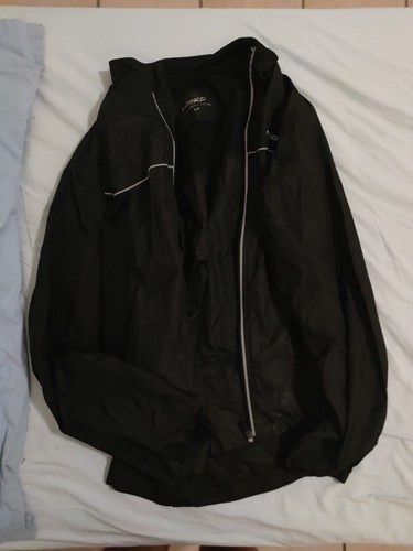 Abbigliamento sportivo vario - abbigliamento,