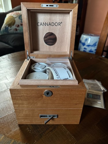 Cannador strain humidor - strain,