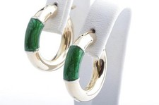 Orecchini a cerchio con smalto