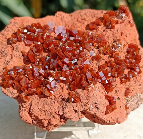 Cristaux rouge orangé - rouge,