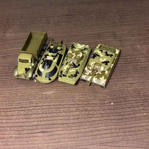Lotto veicoli militari - lotto, 4