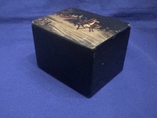 vecchia scatola laccata alta