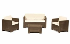 Divano con Poltrone e Tavolino