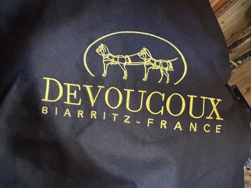 Devoucoux coprisella salto - da,