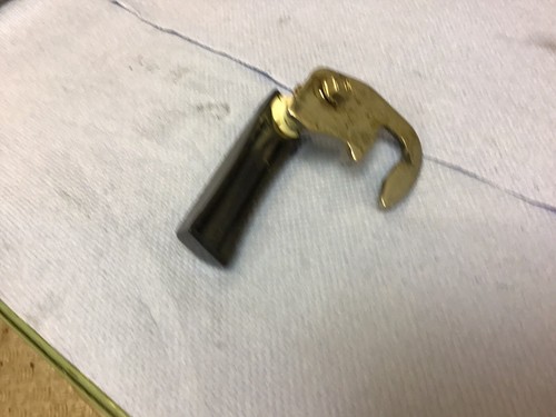 Chiusura cofano quattro tempi