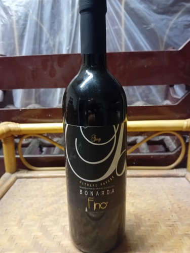 Bottiglia vino rosso - rosso, "bonarda