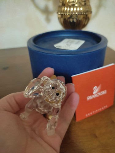 Giovane gorilla swarovski - gorilla,