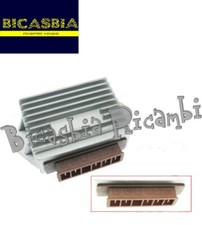 10257 - REGOLATORE DI TENSIONE