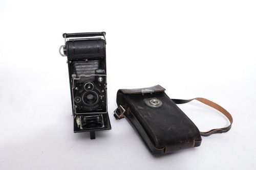 Macchina fotografica antica