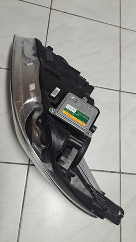 Faro proiettore anteriore