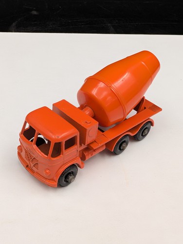 Camion giocattolo vintage
