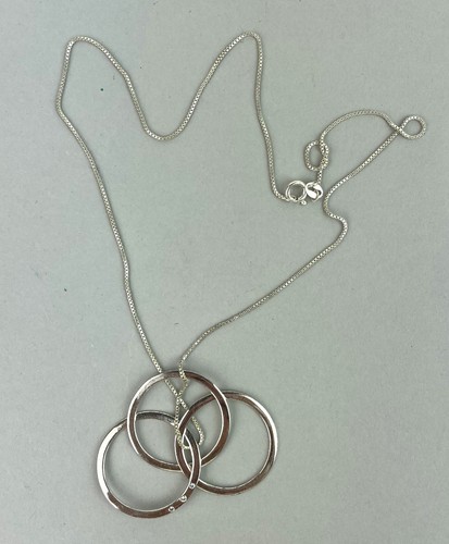 Collana con ciondolo - , a
