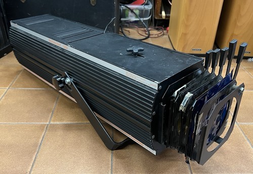 Luce follow spot 1000w dts - spot,