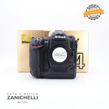 Nikon D4 176935 Scatti Usato