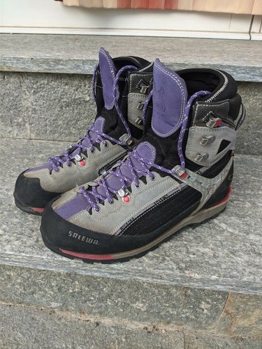 Scarpe scarponi montagna - scarpe,