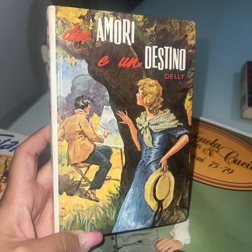 Libro vintage due amori - due, un